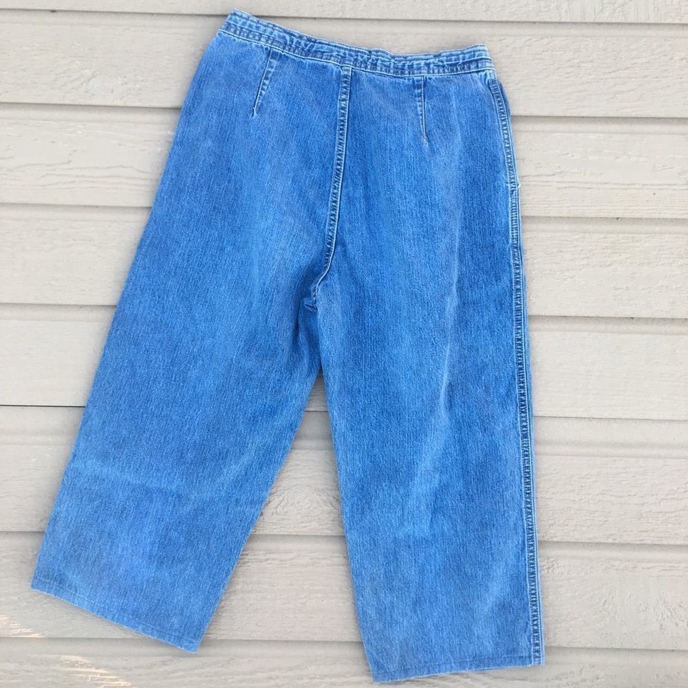 St. John’s Bay Denim Capris Size 8 - Picture 3 of 6